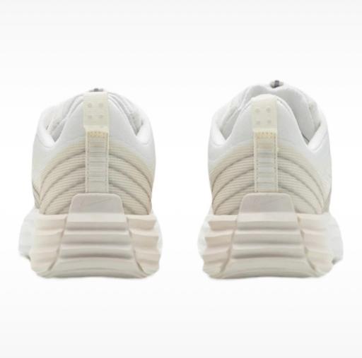 Buy & Sell Stretford Trafford - Photos for Unisex white Nike Lunar Roam, NEW size 6