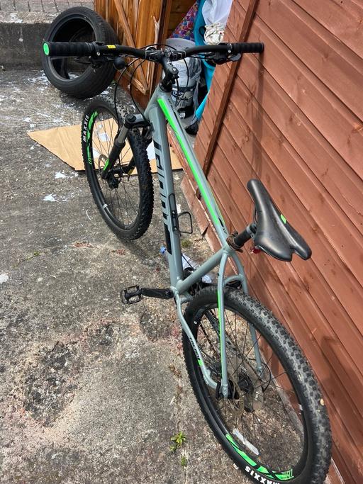 Buy & Sell Barking and Dagenham Romford - Barking and Dagenham - Photos for Giant mountain bike