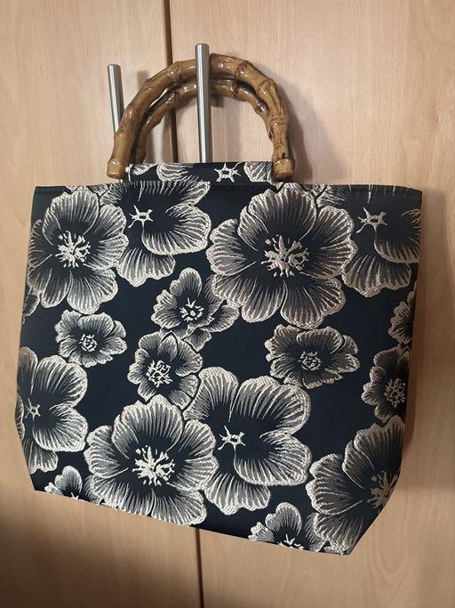 Buy & Sell Buckinghamshire George Green - Sutton - Photos for Women bag