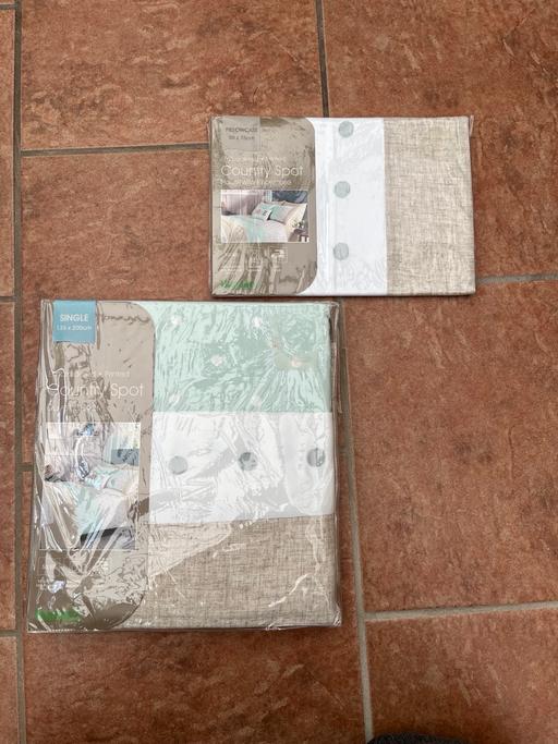 Buy & Sell West Midlands Dudley - Photos for Brand new bedding with pillow