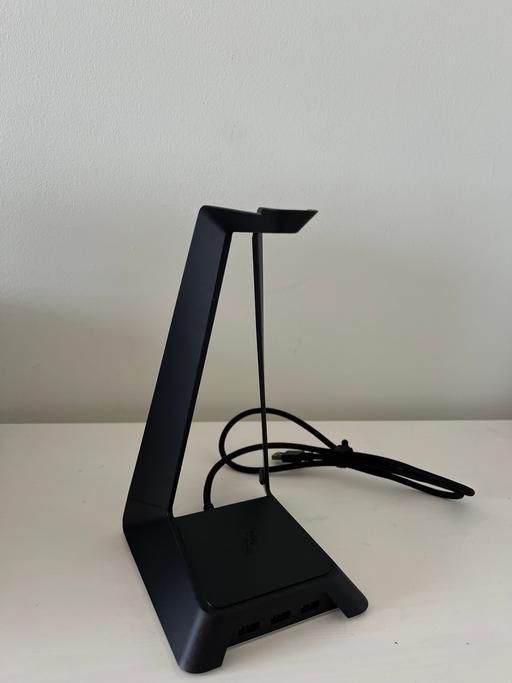 Buy & Sell Hertfordshire East Hertfordshire - Photos for Razer Base Station Chroma