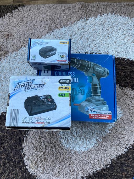 Buy & Sell West Yorkshire Calderdale - Photos for Cordless combi drill with charger and battery