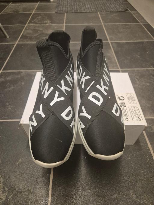 Buy & Sell South East London Croydon - Photos for DKNY soft sneakers