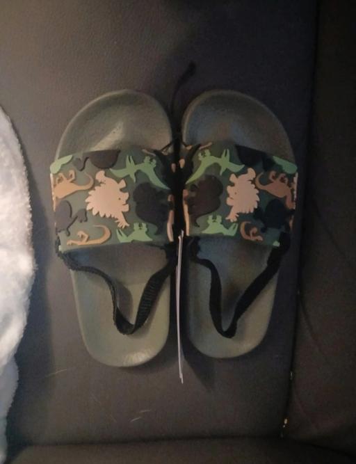 Buy & Sell Stoke Newington North London - Photos for boys sliders size 9