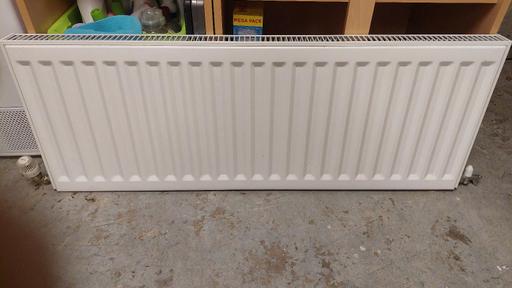 Buy & Sell Cheshire East Wistaston - CW5 - Photos for Single Radiator & Siemens thermostatic valve