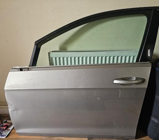 Vehicles Lancashire Preston - Photos for Golf mk7 door
