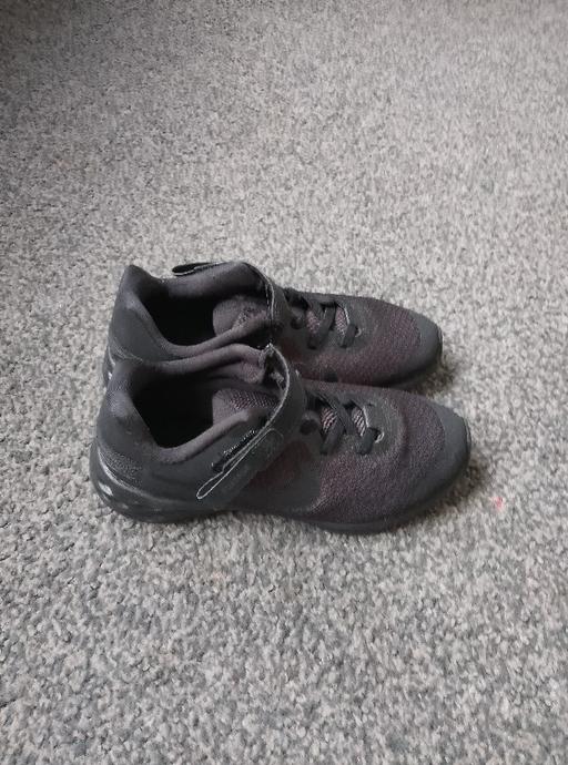 Buy & Sell Low Moor Bradford - Photos for kids Nike revolution 6 flyease size 13.5