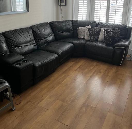 Buy & Sell North London Edmonton - N9 - Photos for Black leather 4 seat corner sofa