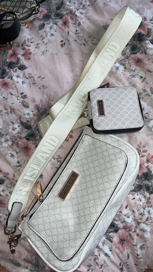 Buy & Sell Parr Industrial Estate Saint Helens - Photos for White river island crossbody bag