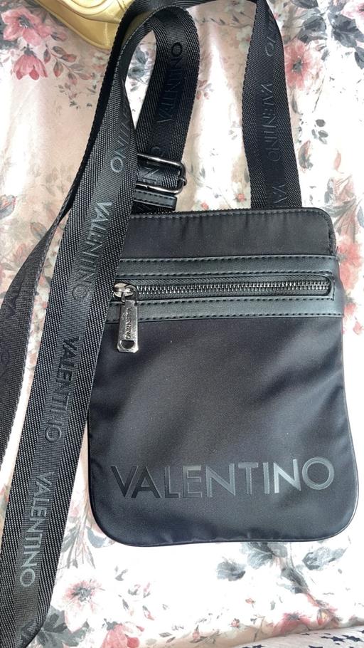Buy & Sell Sutton Leach Saint Saint Helens - Photos for Valentino cross body bag