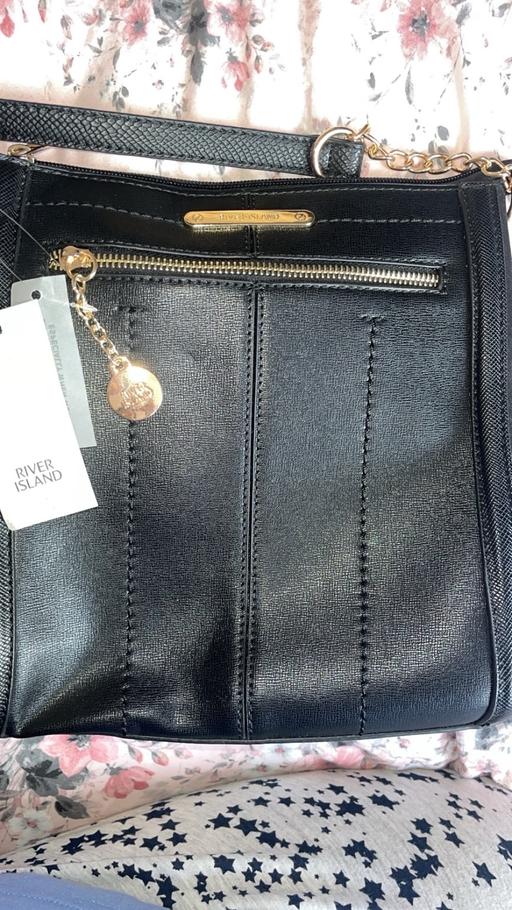 Buy & Sell Sutton Leach Saint Saint Helens - Photos for River island black handbag