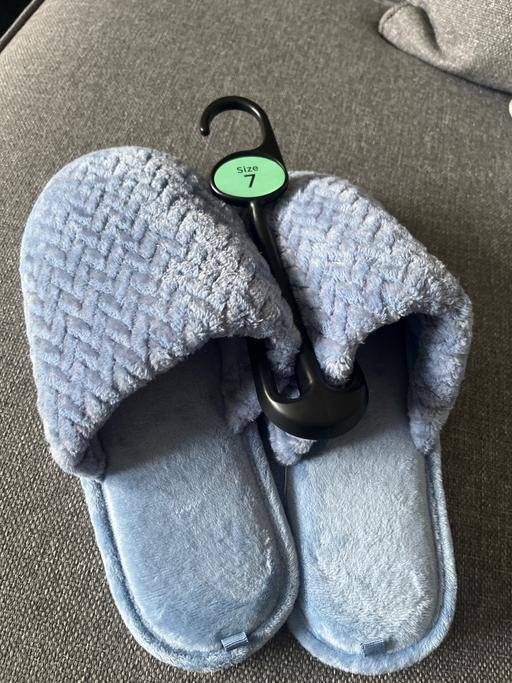 Buy & Sell South Yorkshire Doncaster - Photos for New tagged size 7/8 powder blue slippers
