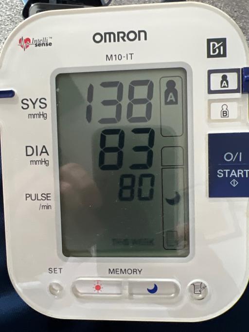 Buy & Sell Tyne and Wear Newcastle upon Tyne - Photos for Omron M10-IT Blood Pressure Monitor
