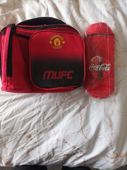 Buy & Sell West Midlands Dudley - Photos for Man united lunch cool bag and coca cola drink