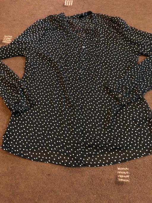 Buy & Sell East London Cann Hall - East London - Photos for H&M ladies shirt