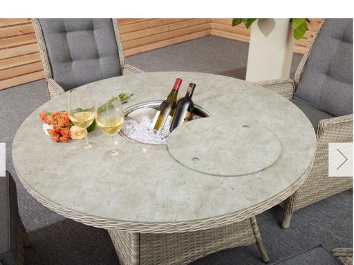 Buy & Sell West Midlands Birmingham - Photos for Outdoor table… maybe chairs