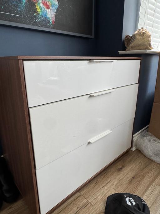 Buy & Sell Essex Thurrock - Essex - Photos for Medium sized chest of drawers