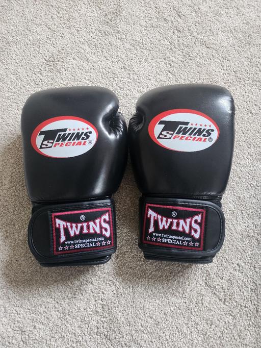 Buy & Sell Cumberland Workington - Cumberland - Photos for Twins Muay thai boxing gloves 10oz