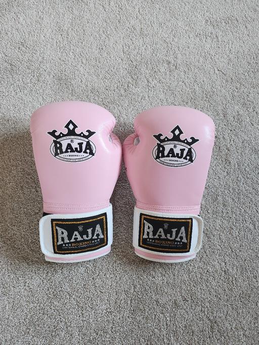 Buy & Sell Cumberland Workington - Cumberland - Photos for Raja Muay thai boxing gloves 10oz