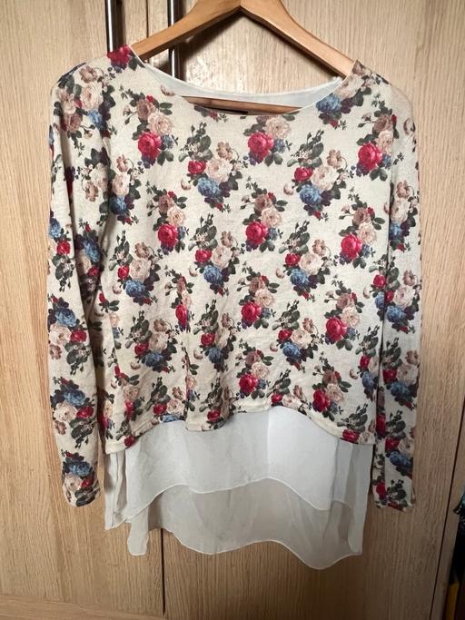 Buy & Sell Blackwall East London - Photos for Qed london Ladies floral long sleeve blouse