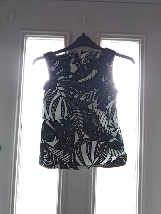 Buy & Sell Lincolnshire North Lincolnshire - Photos for sleeveless top size 6