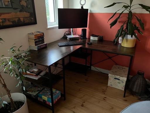 Buy & Sell West London Hounslow - Photos for L-shaped office desk