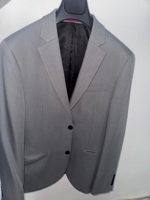 Buy & Sell East London Canning Town - East London - Photos for Topman men’s suit grey