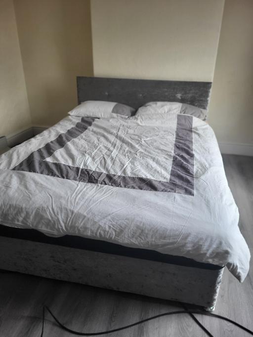 Buy & Sell South Yorkshire Doncaster - Photos for king size bed and mayteress