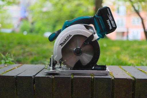 Buy & Sell South East London Croydon - Photos for makita circular saw lxt with battery 5ah
