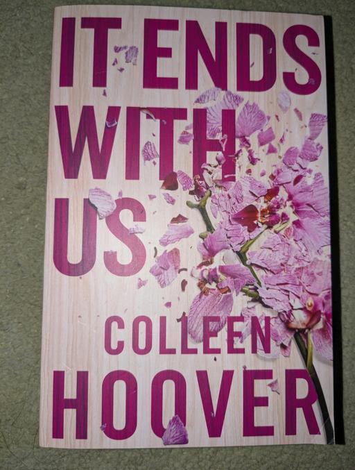 Buy & Sell Cardiff Grangetown - Cardiff - Photos for Colleen Hoover It Ends With Us Book