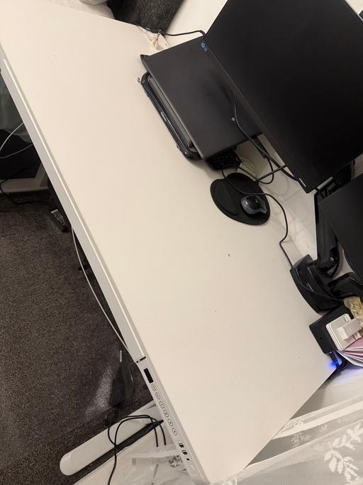 Buy & Sell East London Tower Hamlets - East London - Photos for Electric Standing Desk