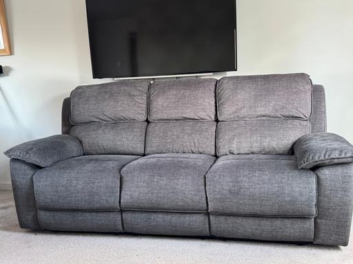 Buy & Sell Staffordshire Lichfield - Photos for Electric Recliner Good Wood Sofa