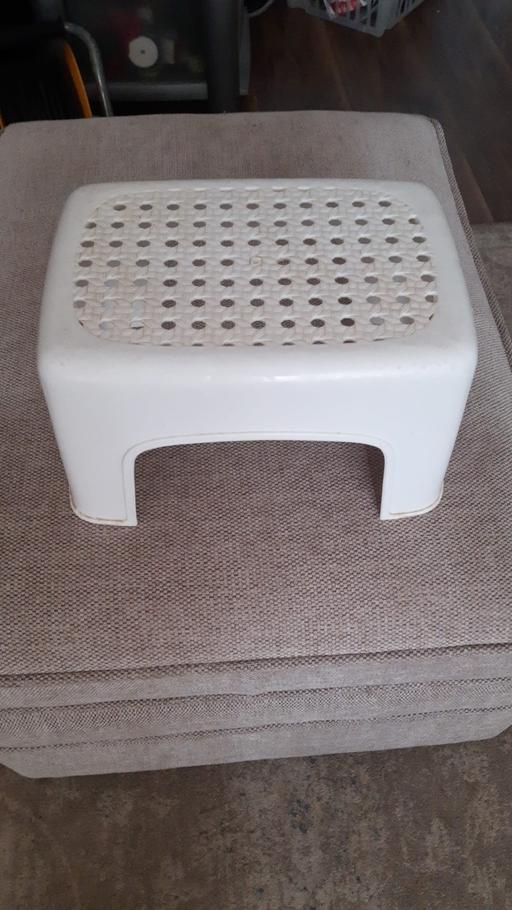 Buy & Sell West Midlands Birmingham - Photos for white step stool