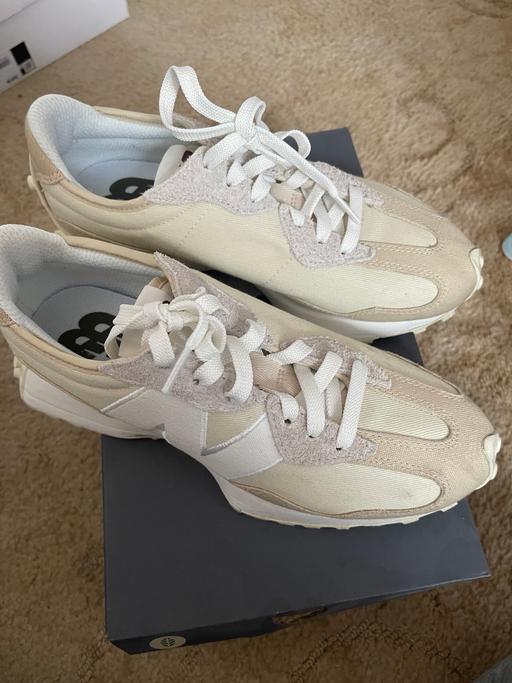 Buy & Sell Plaistow East London - Photos for New balance 327