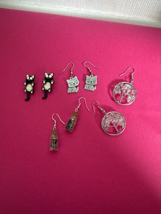 Buy & Sell Premier Business Park Walsall - Photos for Earrings (hanging)