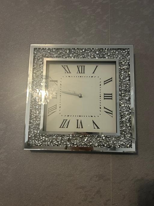 Buy & Sell West Midlands Wolverhampton - Photos for Silver crystal clock