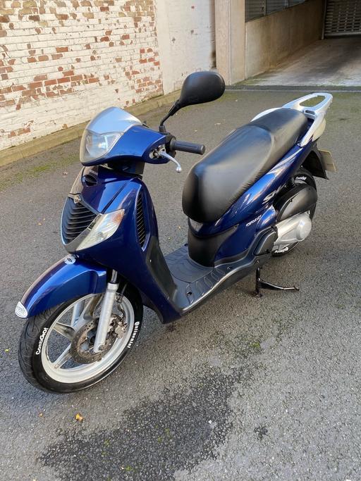 Vehicles North London Oakwood - North London - Photos for Honda SHi125cc