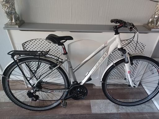 Buy & Sell Greater Manchester Salford - Photos for carerra hybrid large frame mountain bike