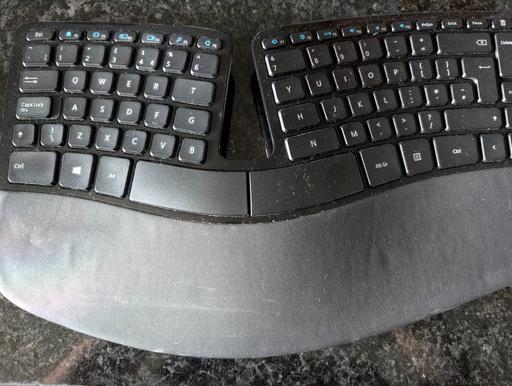 Buy & Sell South East London Surrey Quays - South East London - Photos for Microsoft Sculpt Ergonomic Keyboard Mouse Pad