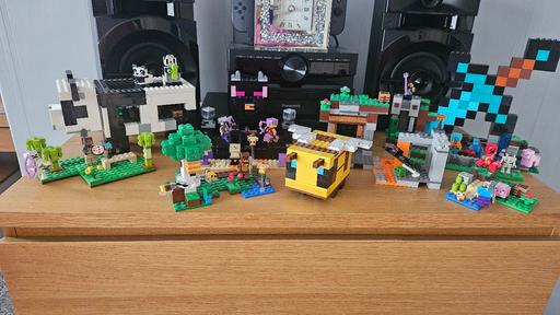 Buy & Sell Denton Tameside - Photos for 6 x Minecraft lego sets