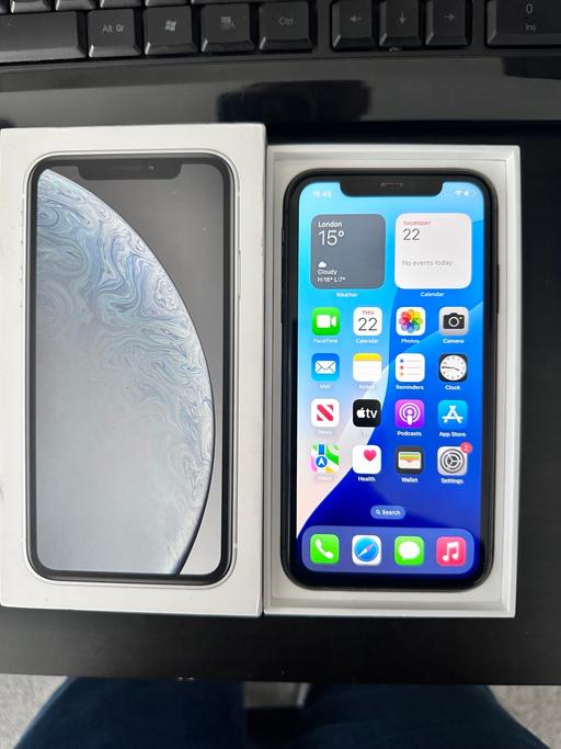Buy & Sell Greater Manchester Manchester - Photos for iPhone 11 64GB – Unlocked| 100% battery