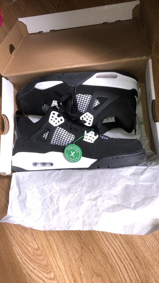 Buy & Sell Upper Clapton East London - Photos for Jordan 4 Retro
