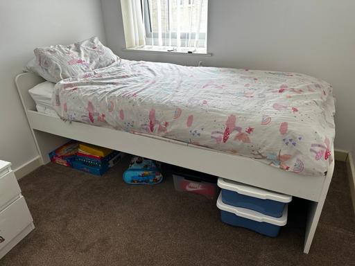 Buy & Sell West London Hillingdon - Photos for Single bed slakt ikea