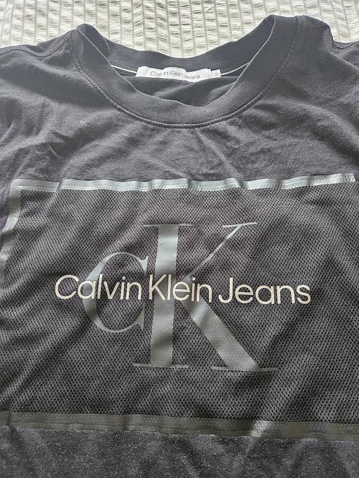 Buy & Sell Netherton Dudley - Photos for Calvin klein man's tshirt