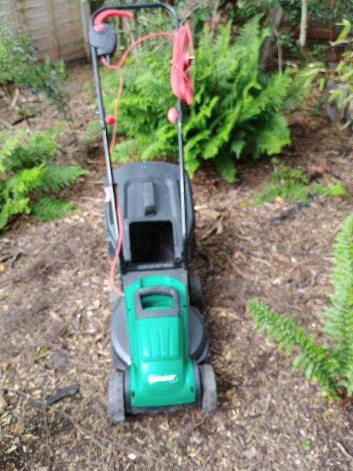 Buy & Sell West Midlands Wolverhampton - Photos for Qualcast lawnmower