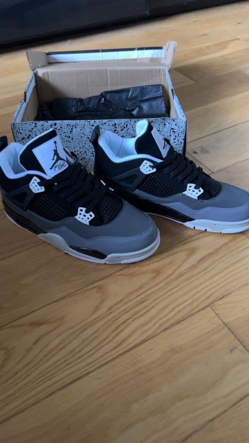 Buy & Sell Barking and Dagenham Barking - Barking and Dagenham - Photos for Jordan 4 (Fear Pack)