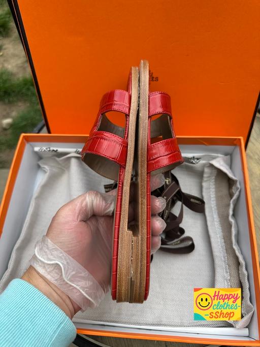 Buy & Sell Peckham South East London - Photos for Hermès oran crocodile leather sandals