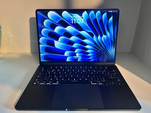 Buy & Sell Central London Charing Cross - Central London - Photos for MacBook Air 13-inch 256GB (2024) - Midnight