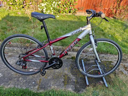 Buy & Sell West London Hillingdon - Photos for BOYS TREK BIKE BICYCLE