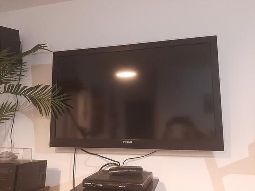 Buy & Sell East London South Quay - East London - Photos for FLAT SCREEN TV Finlux